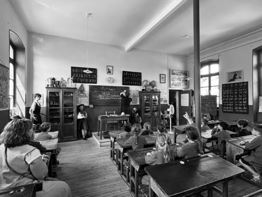 voyage-au-temps-dune-ecole-de-1930